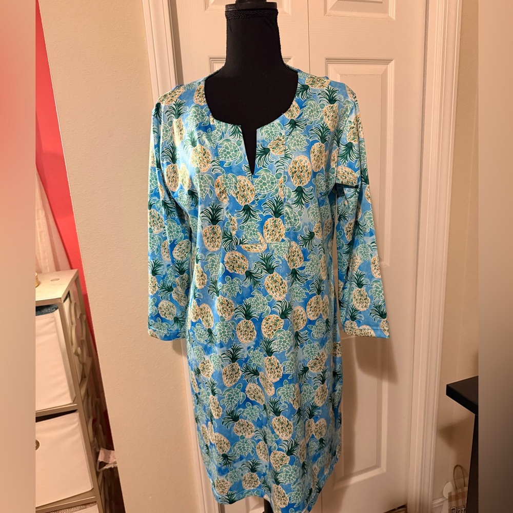 NWOT Alvin’s Island blue beach Dress Pineapple Turtle print large UPF protection